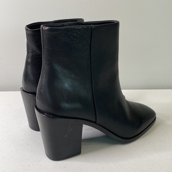 Frye Black Georgia Leather Square Toe Ankle Bootie Squared Back Mid-Heel Sleek - Picture 16 of 16